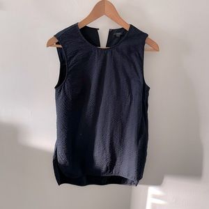 🍀 COS sleeveless top